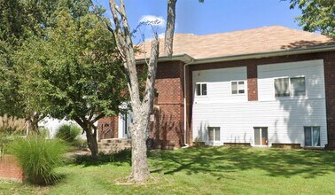 2810 Wills St in Eldorado, IL - Foto de edificio - Building Photo