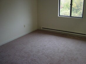 47 Juniper Rd in North Attleboro, MA - Building Photo - Building Photo