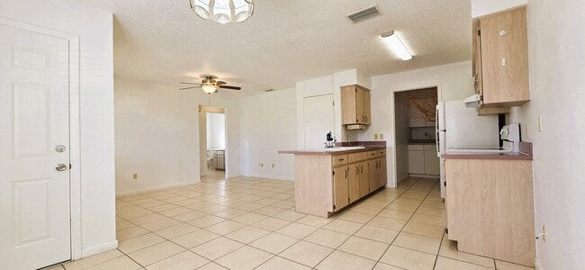 10 Lynne Ln in Frostproof, FL - Building Photo - Building Photo