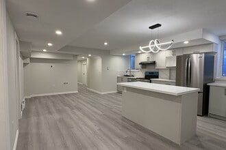 63 Teskey Cres in Hamilton, ON - Building Photo - Building Photo