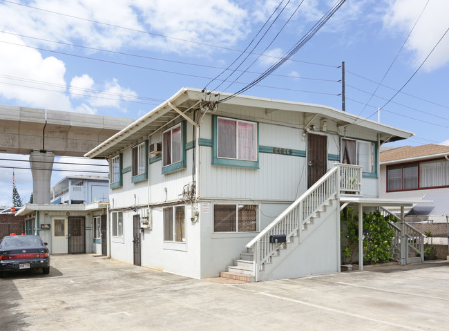 94-664 Farrington Hwy in Waipahu, HI - Building Photo - Building Photo