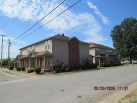 1161 Spencer St in Conway, AR - Building Photo