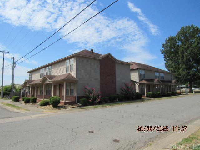 1165 Mill St