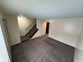 3209 Cedar Grove Pl S in Grove City, OH - Foto de edificio - Building Photo