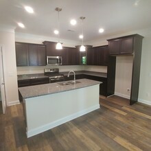217 Clearbrook Cir in Lexington, SC - Foto de edificio - Building Photo