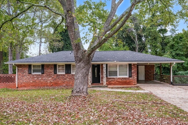 1228 Weston Dr