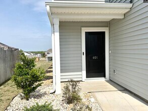 401 Eclipse Ln in Elgin, SC - Building Photo - Building Photo