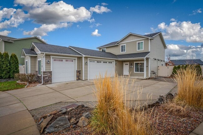 3287 N Cormac Loop in Post Falls, ID - Building Photo - Building Photo