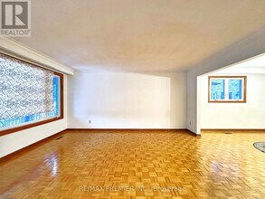 56 Fairchild Ave in Toronto, ON - Building Photo - Building Photo