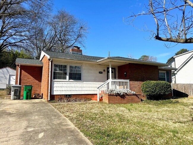 1012 Sewickley Dr in Charlotte, NC - Building Photo - Building Photo