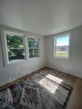 299 Manhattan Dr in Burlington, VT - Building Photo - Building Photo