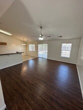 2874 Florence Ave in Sanger, CA - Foto de edificio - Building Photo