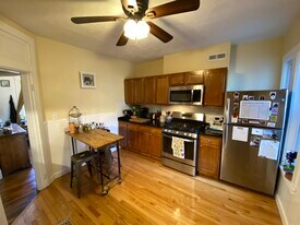 59 Cedar St, Unit 2R in Somerville, MA - Building Photo