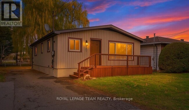 property at 179 Victoria St