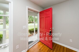 1010 Yorktown Dr in Charleston, SC - Building Photo - Building Photo