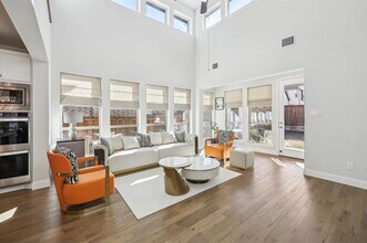 8460 Wembley in The Colony, TX - Foto de edificio - Building Photo