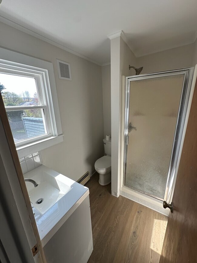 436 N Aurora St in Ithaca, NY - Foto de edificio - Building Photo