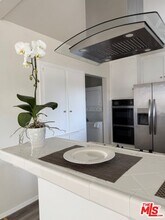 8331 W Manchester Ave in Los Angeles, CA - Building Photo - Building Photo