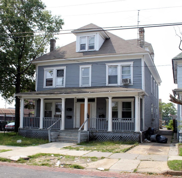 906 Cookman Ave in Asbury Park, NJ - Foto de edificio