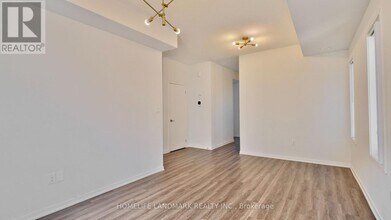 225 Birmingham St in Toronto, ON - Building Photo - Building Photo