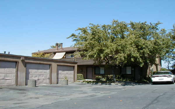 1777 W 3rd St in Santa Rosa, CA - Building Photo - Building Photo