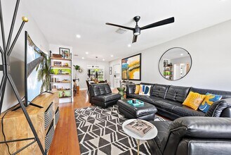 1613 N J Terrace in Lake Worth Beach, FL - Building Photo - Building Photo