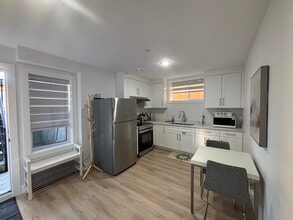 3498 E 48th Ave in Vancouver, BC - Building Photo - Building Photo