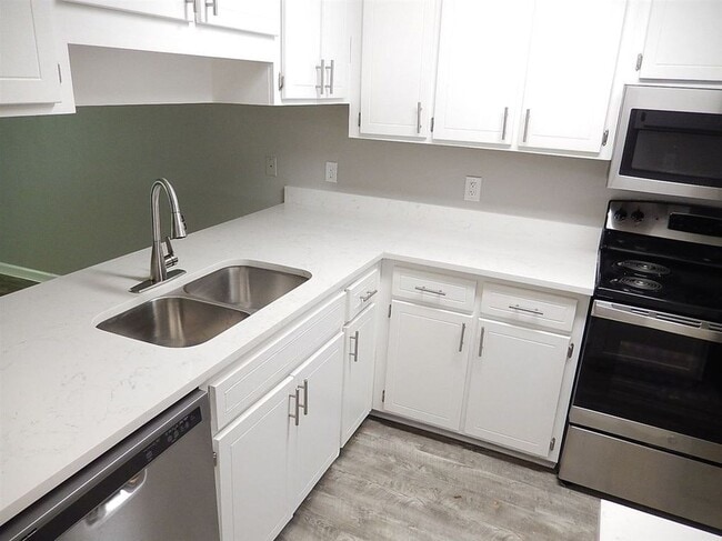 property at 4885 Old Bainbridge Rd