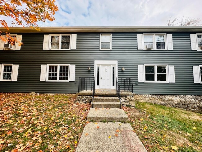 135 E Walnut St, Unit 26 in Danville, KY - Building Photo - Building Photo