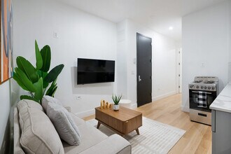 1290 1st Ave. in New York, NY - Building Photo - Building Photo