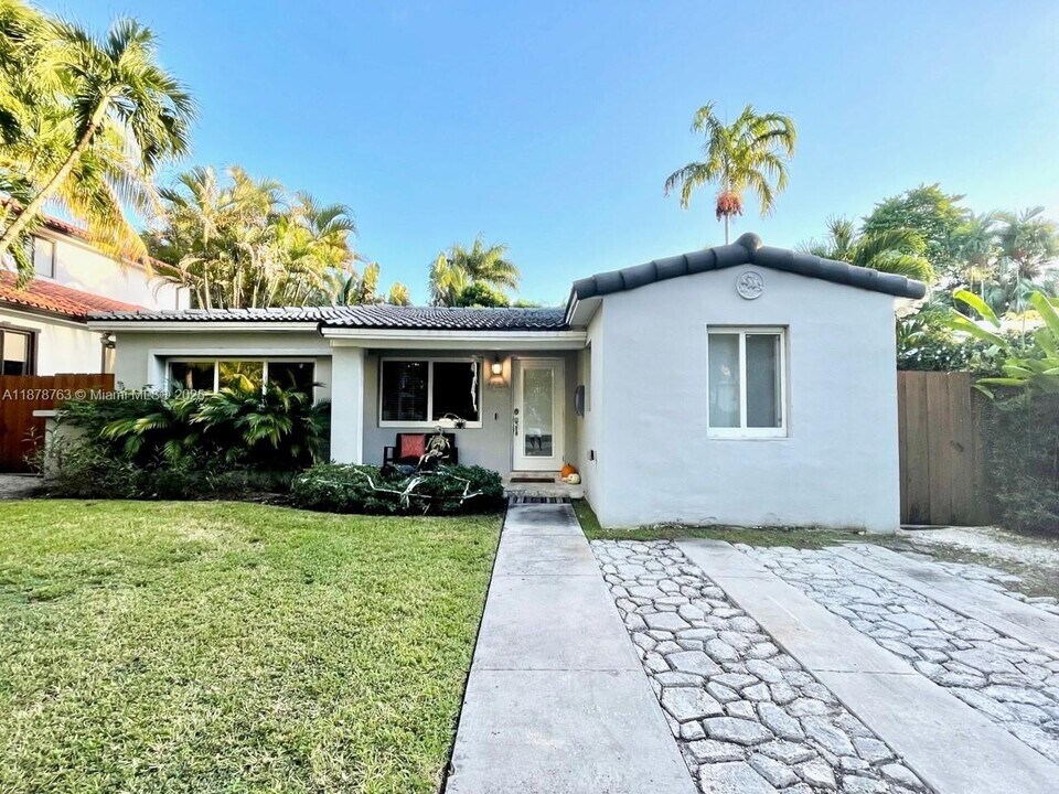 4050 Matheson Ave in Miami, FL - Building Photo