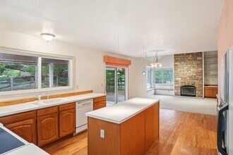 7831 Tangleoak Ln in Castle Pines, CO - Building Photo - Building Photo