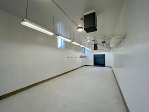 1730 NE Broadway in Portland, OR - Foto de edificio - Building Photo