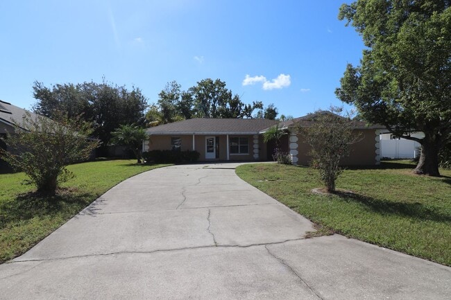 property at 907 Primrose Terrace