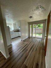 315-325 Lobelia Ave in Eugene, OR - Building Photo - Building Photo