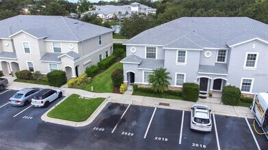 2020 Greenwood Valley Dr in Plant City, FL - Building Photo - Building Photo