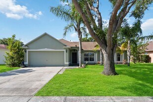 1007 Jacaranda Cir in Rockledge, FL - Building Photo