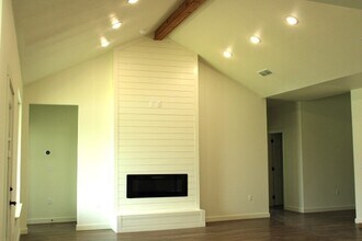 108 Middleton Ln in Clovis, NM - Building Photo - Building Photo