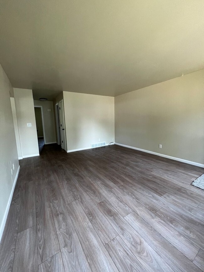 1212 E Sylvan Ave in Appleton, WI - Building Photo - Building Photo