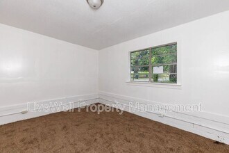 2427 30th St SW in Birmingham, AL - Building Photo - Building Photo