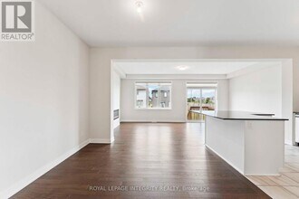 227 Ormiston Cres in Ottawa, ON - Building Photo - Building Photo