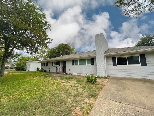 1507 E 25th St in Bryan, TX - Building Photo - Building Photo