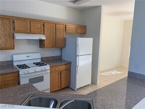 916 Coral Aloe St in Las Vegas, NV - Building Photo - Building Photo