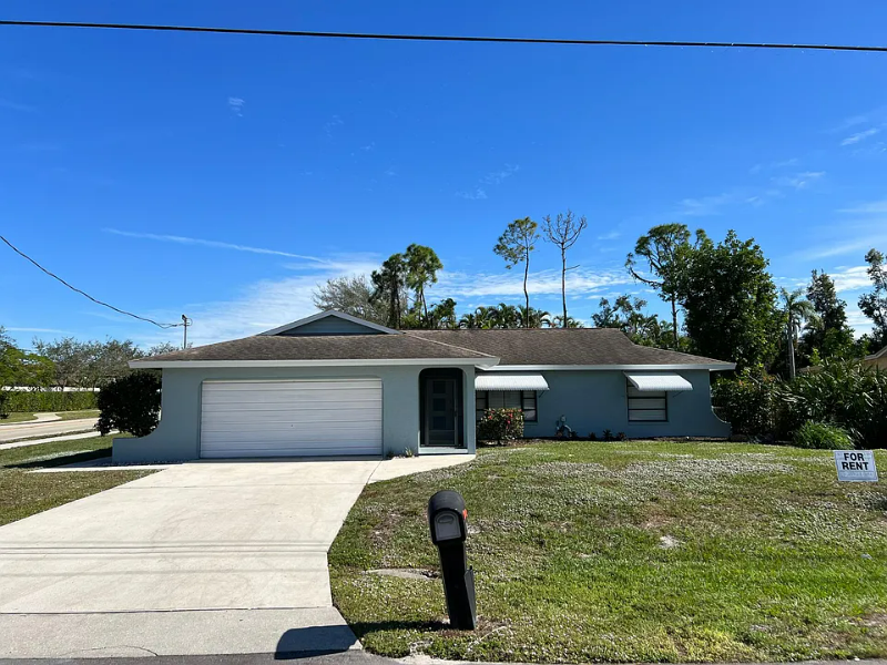 17369 Oriole Rd in Ft. Myers, FL - Building Photo