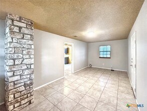 501 Ridge Dr in San Marcos, TX - Building Photo - Building Photo