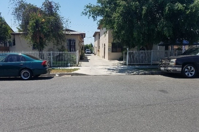 6036 Gallant St in Bell Gardens, CA - Building Photo