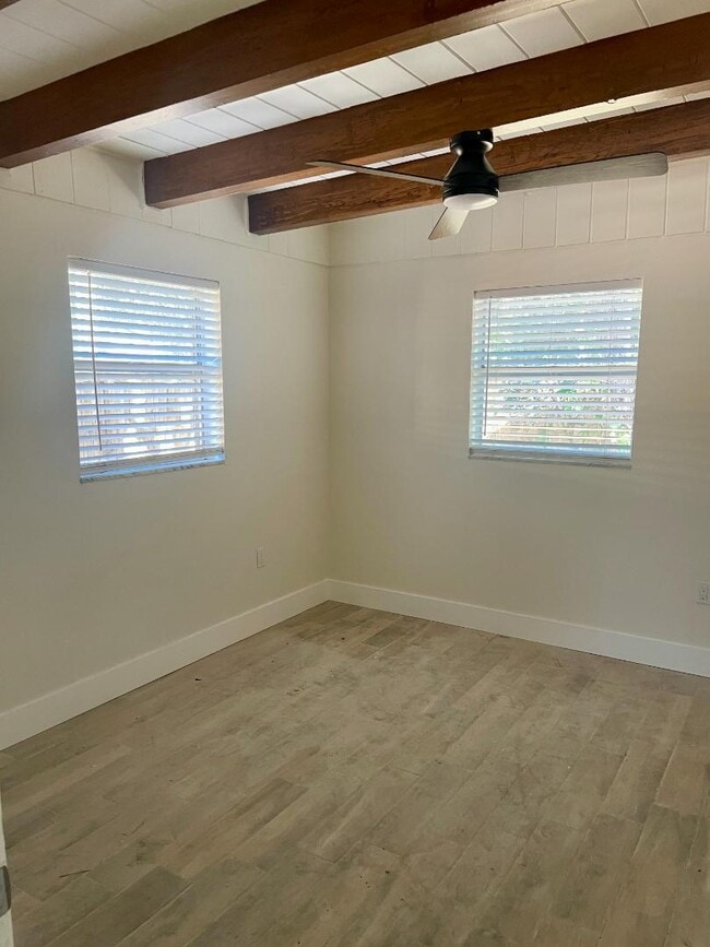 property at 1216 E 138th Ave