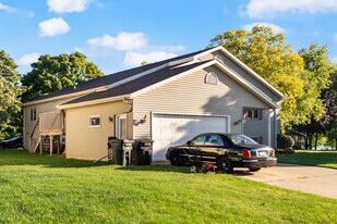 507 Bayfield Dr in Jefferson, WI - Building Photo