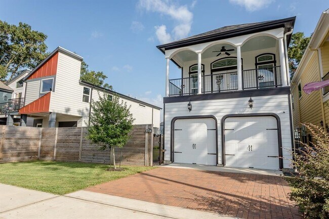 223 Frawley St in Houston, TX - Building Photo - Building Photo