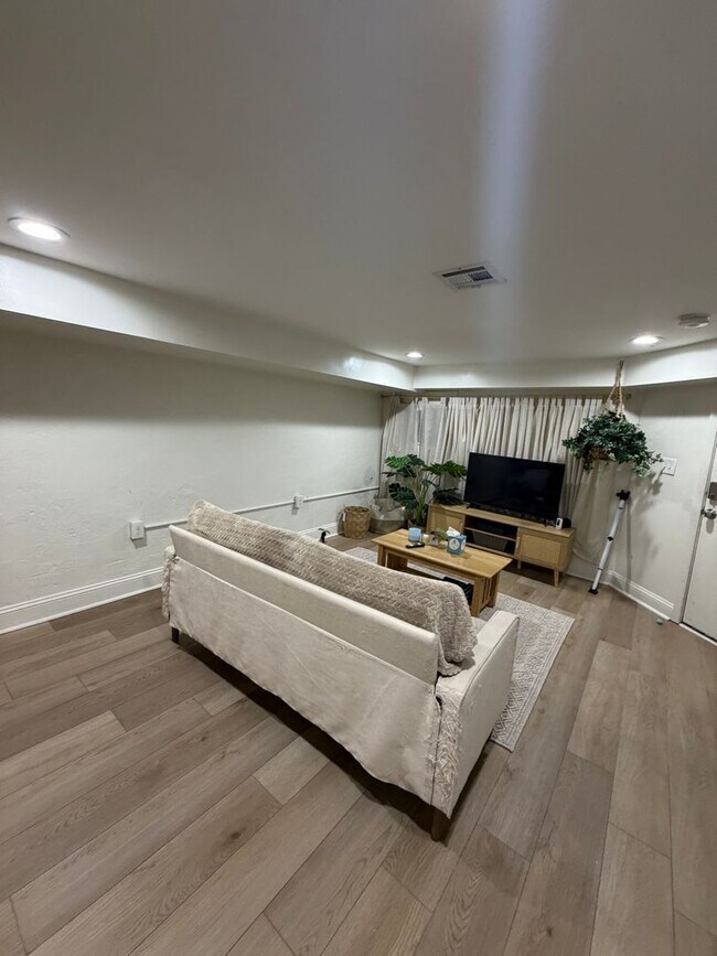 5445 W Berks St in Philadelphia, PA - Building Photo - Building Photo